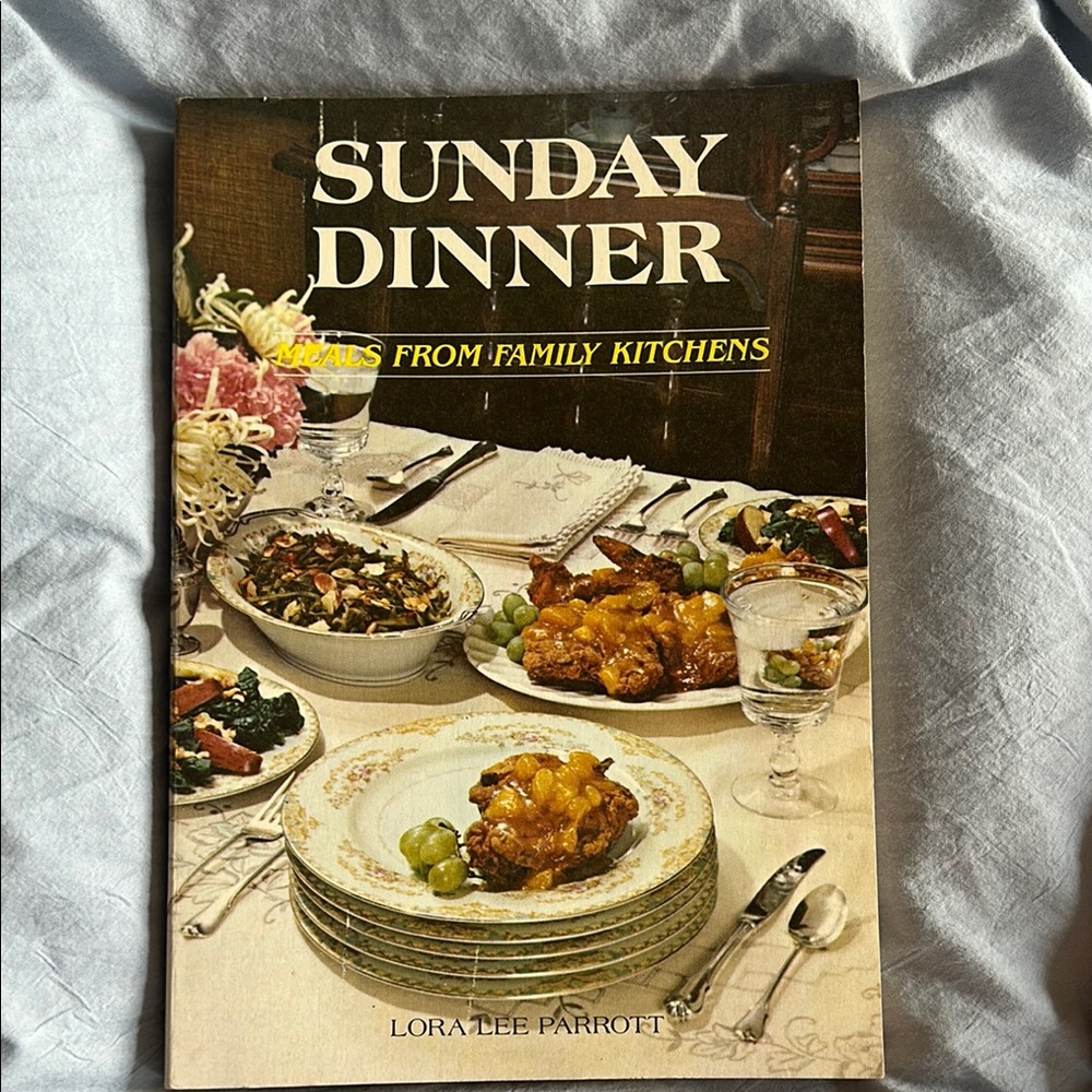 Sunday Dinner Cookbook by - Cream Cover